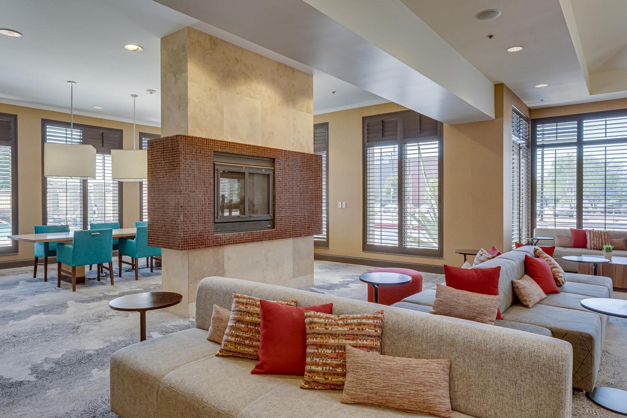 Hilton Garden Inn Phoenix Airport North Exteriér fotografie